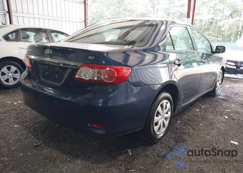2011 Toyota Corolla Le z USA, uszkodzony, nr VIN 2T1BU4EE6BC723045